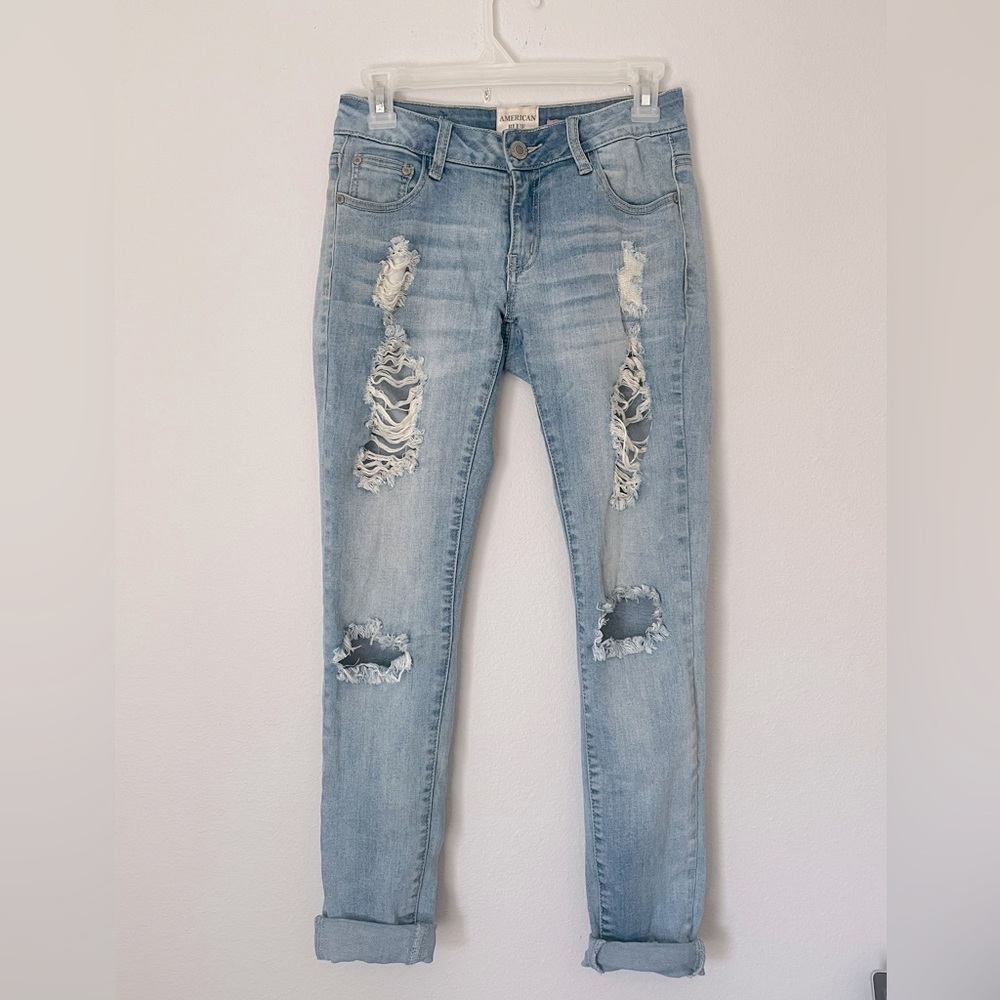 Women's Distressed Blue Jeans 🔥